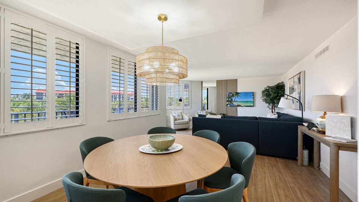 Newly Renovated Dining Area